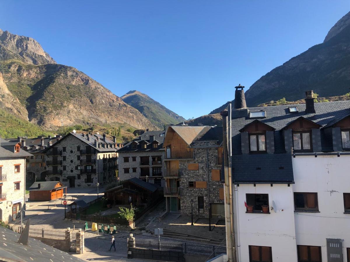 B26 - Edif Los Tilos II, 3º - Villmor Benasque Kültér fotó